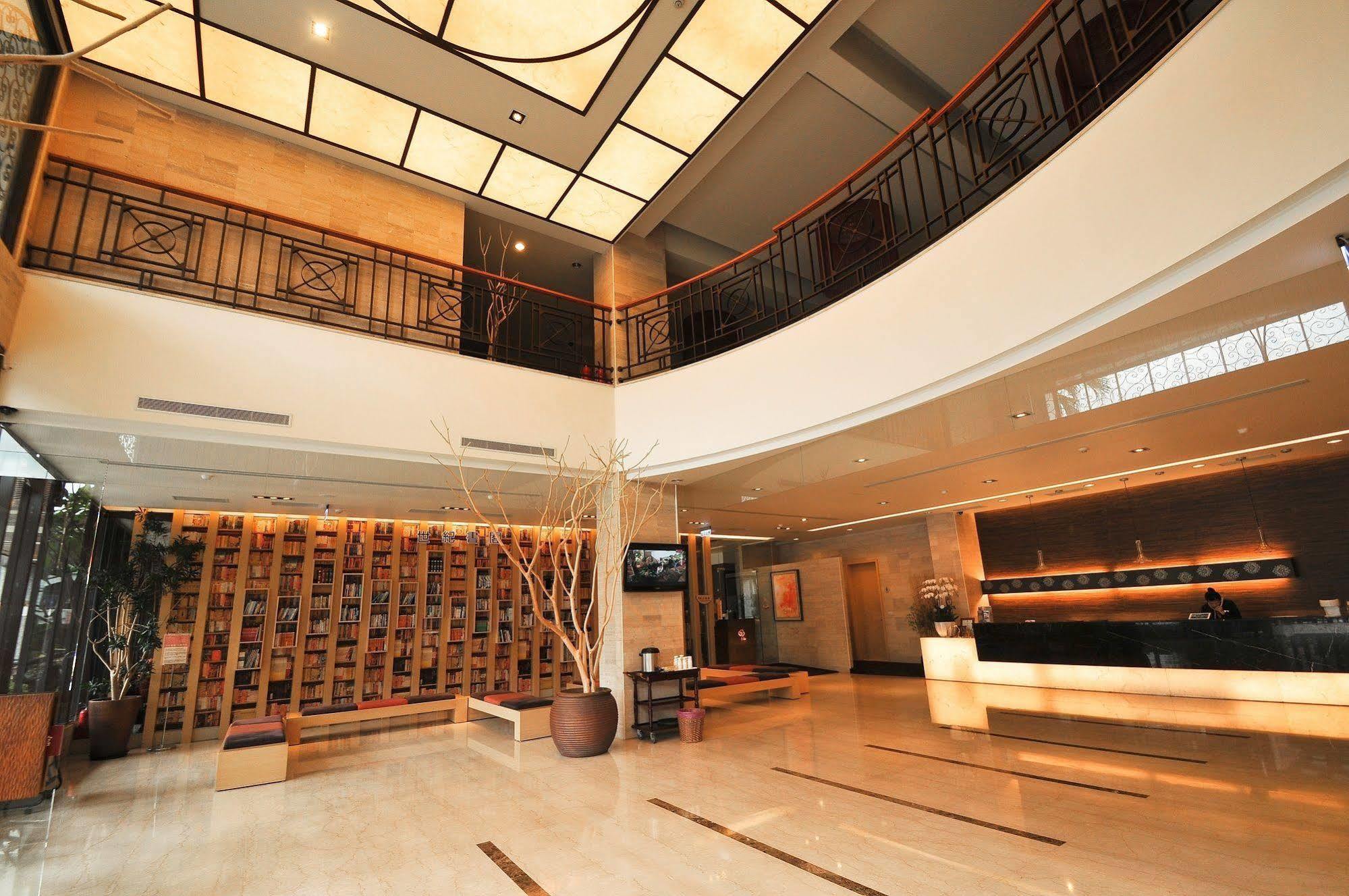 Crownshine Resort Jiaoxi Buitenkant foto