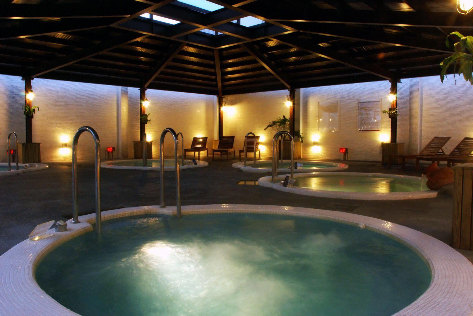 Crownshine Resort Jiaoxi Buitenkant foto